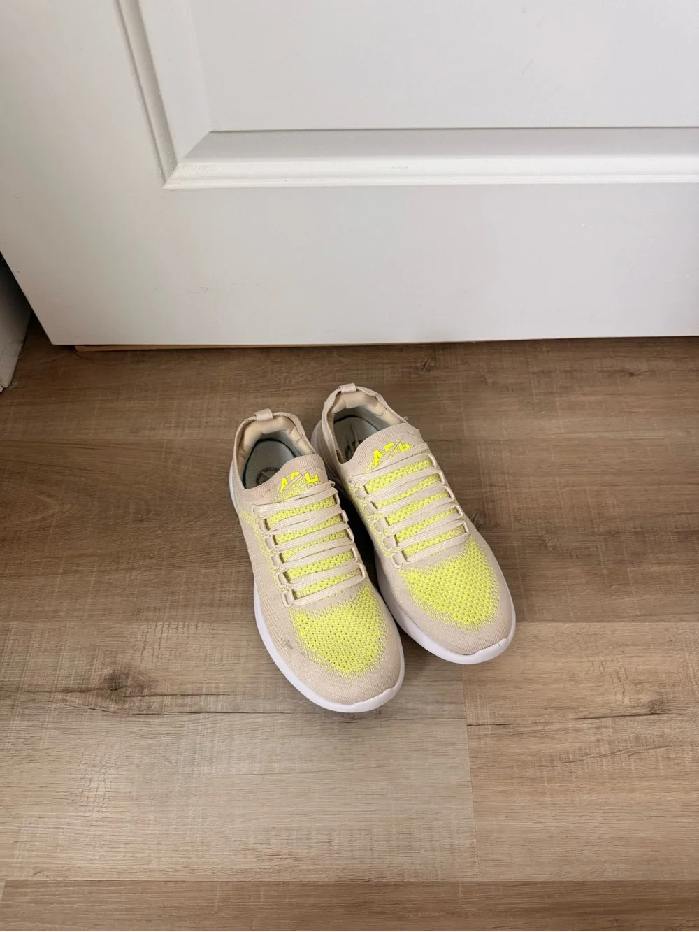 APL Women’s Knit Techloom Trainer Cream & Neon Yellow